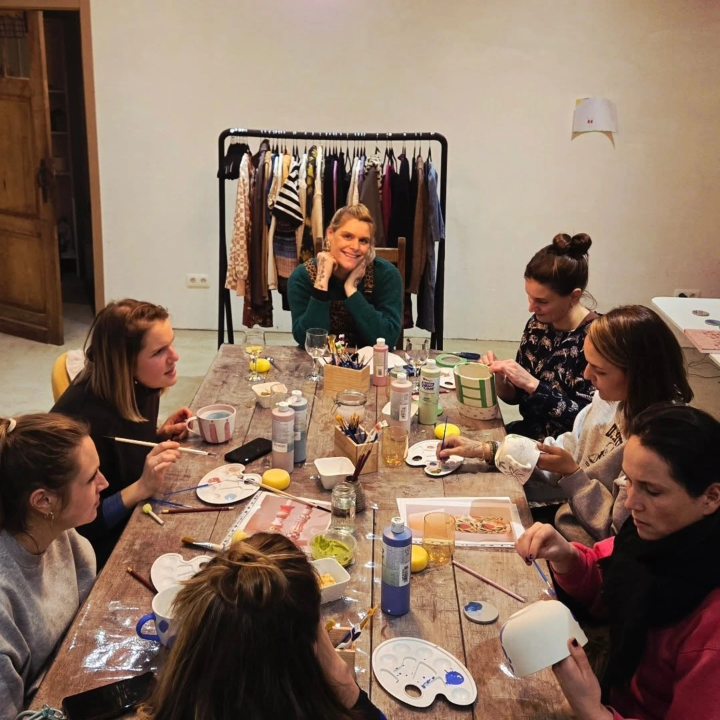 Atelier groupe peinture sur céramique