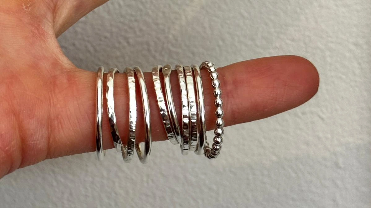 Fines bagues ne argent à créer soi-même
