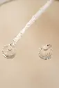 Collier martelé et personnalisé initiale
