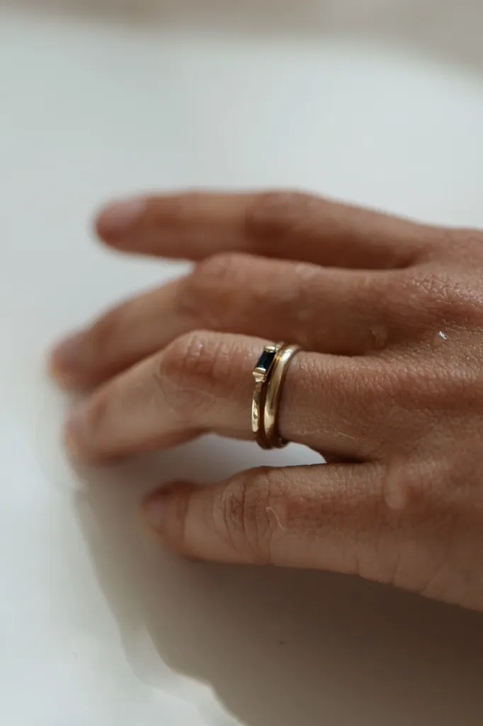 Bague_eclat_Auvergne_Taohe_saphir-et-or (9).webp