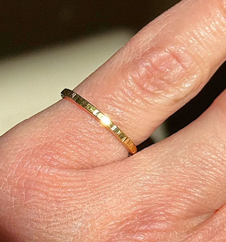 fine bague en or 2.webp