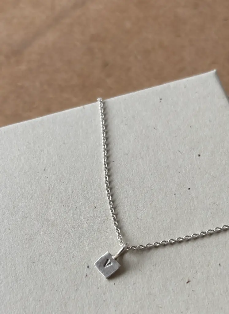 Collier Trace - le carré