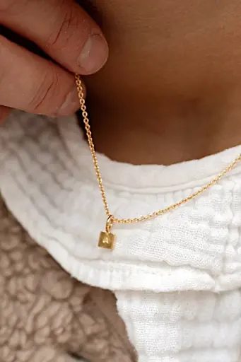 Collier Trace - le carré